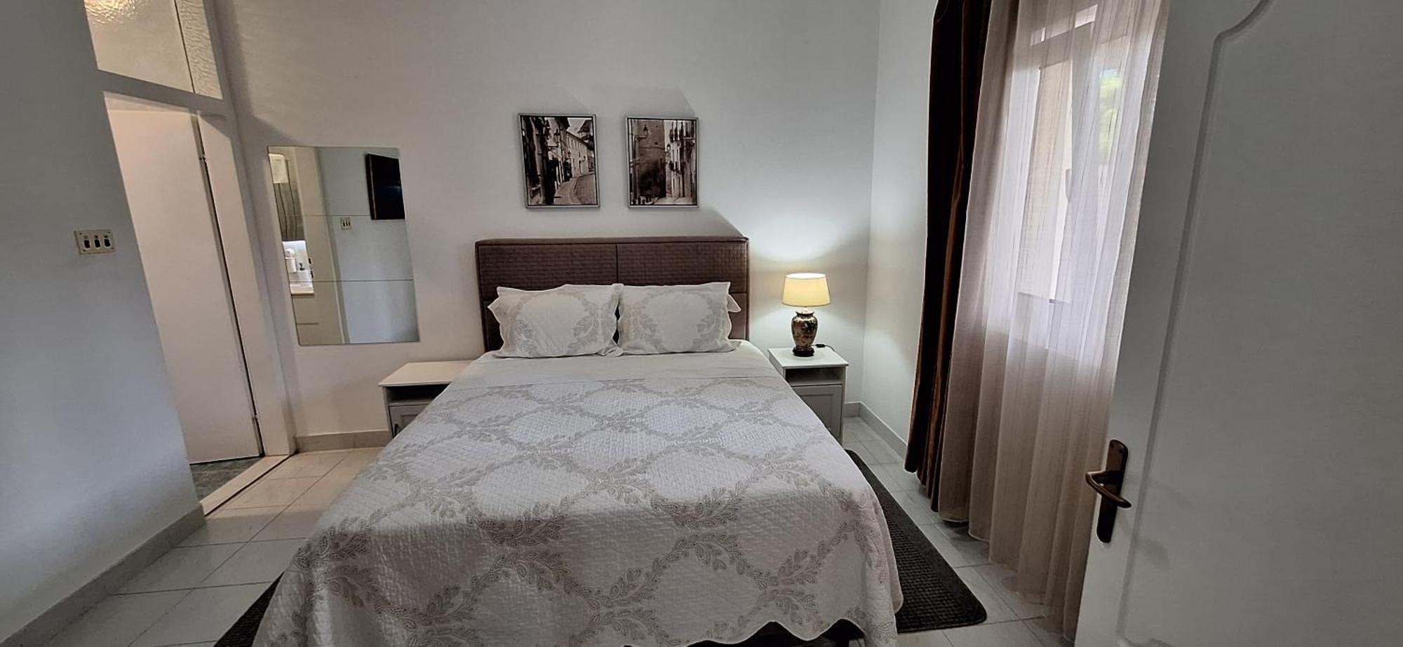 Apartment 101 *